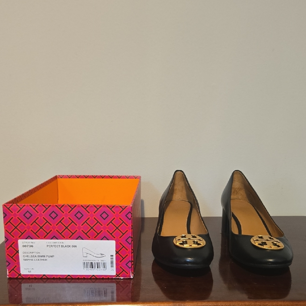 Tory Burch Black Leather Heels with Gold Logo